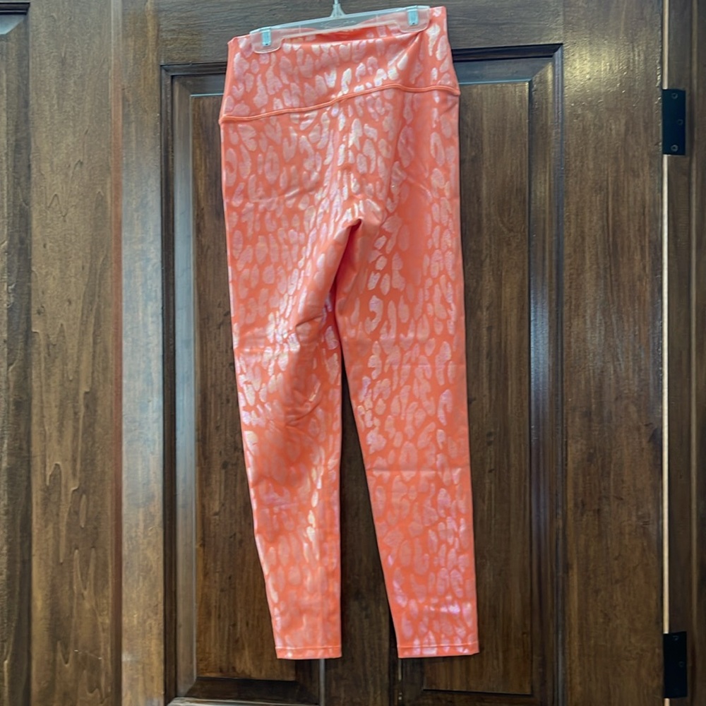 Carbon38 High Rise 7/8th Metallic Foil Leopard Print Leggings SZ M - Picture 2 of 6